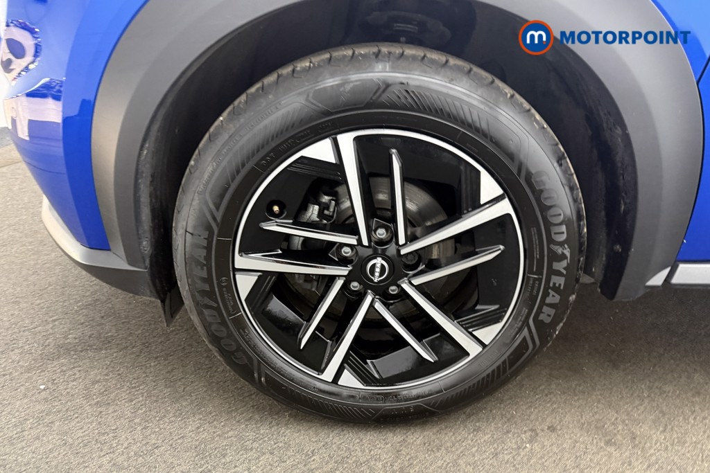 Nissan Juke N-Connecta Manual Petrol SUV - Stock Number (1571903) - 27th supplementary image