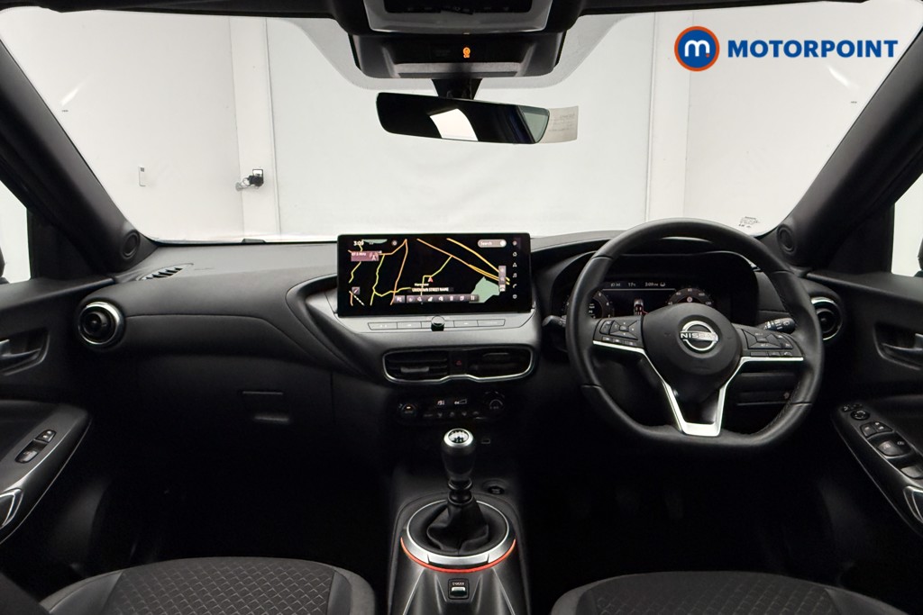 Nissan Juke N-Connecta Manual Petrol SUV - Stock Number (1571903) - 1st supplementary image