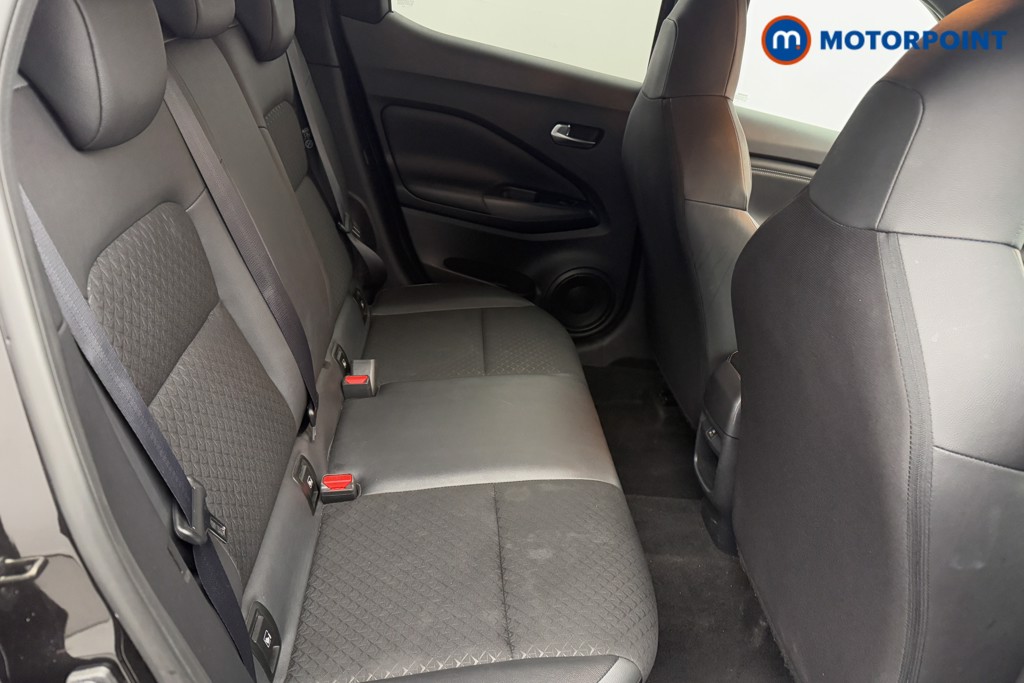 Nissan Juke N-Connecta Automatic Petrol SUV - Stock Number (1572656) - 23rd supplementary image