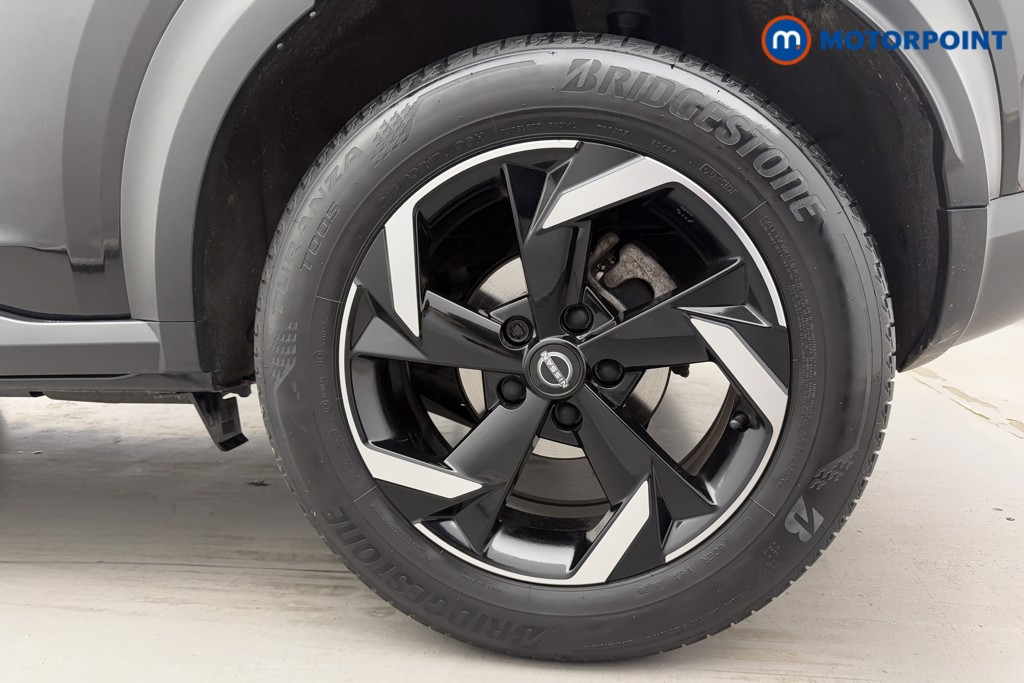 Nissan Juke N-Connecta Automatic Petrol SUV - Stock Number (1572656) - 32nd supplementary image