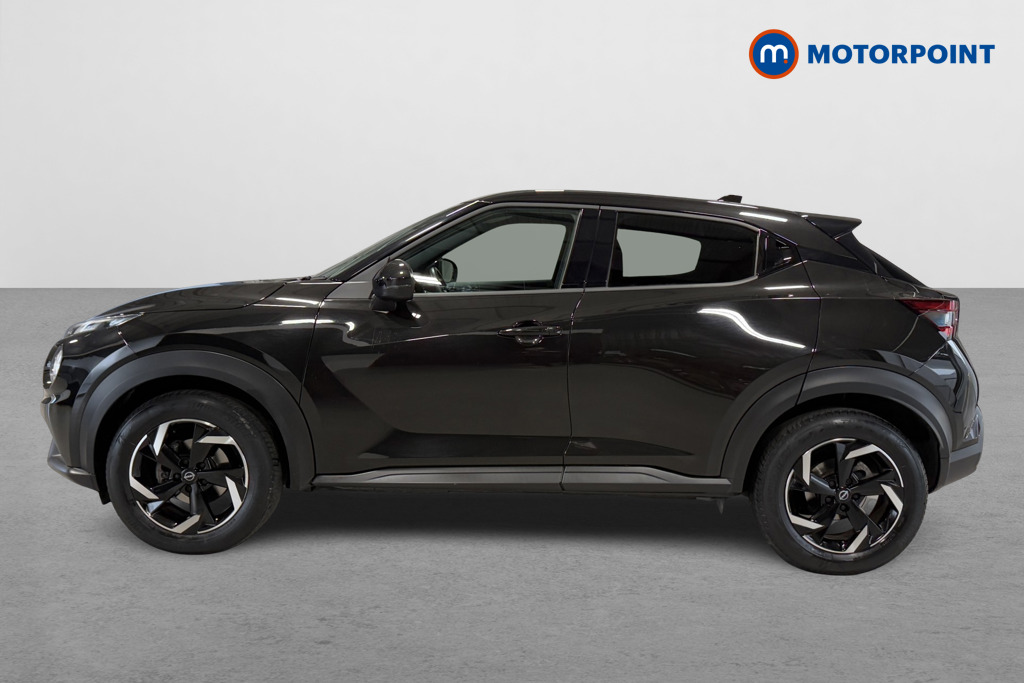 Nissan Juke N-Connecta Automatic Petrol SUV - Stock Number (1572656) - Passenger side