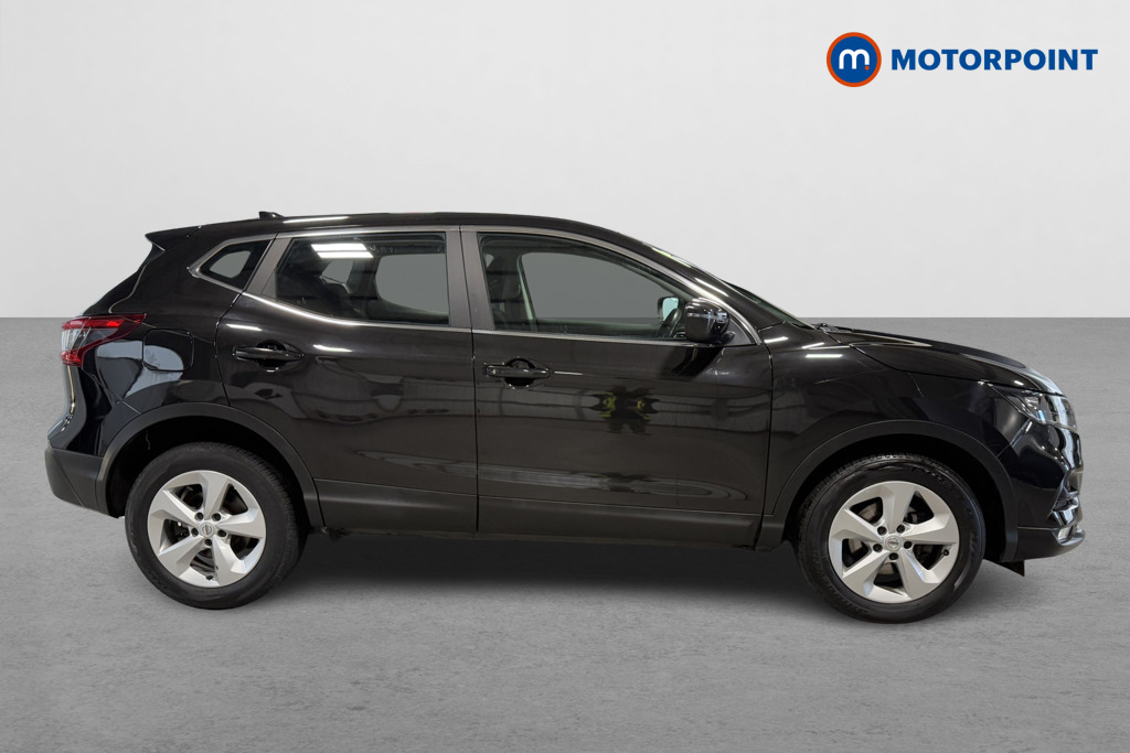 Nissan Qashqai Acenta Premium Automatic Petrol SUV - Stock Number (1572697) - Drivers side