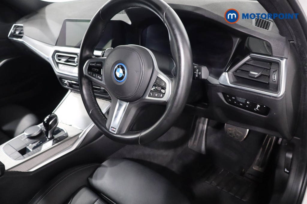 BMW 3 Series M Sport Automatic Petrol Plug-In Hybrid Estate - Stock Number (1573924) - 24th supplementary image