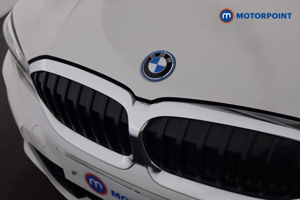 BMW 3 Series M Sport Automatic Petrol Plug-In Hybrid Estate - Stock Number (1573924) - 31st supplementary image