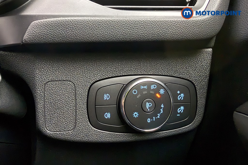 Ford Focus Active X Automatic Petrol Estate - Stock Number (1574503) - 17th supplementary image