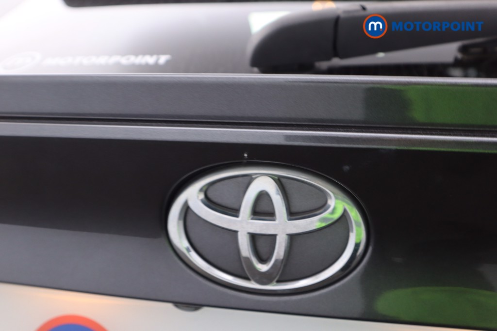 Toyota C-Hr Design Manual Petrol SUV - Stock Number (1575208) - 19th supplementary image