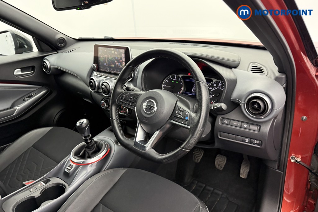 Nissan Juke Tekna Manual Petrol SUV - Stock Number (1575813) - 4th supplementary image