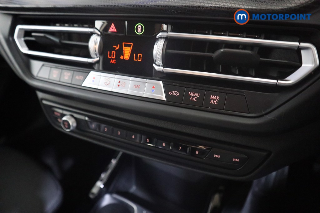 BMW 2 Series Sport Manual Petrol Saloon - Stock Number (1575892) - 7th supplementary image