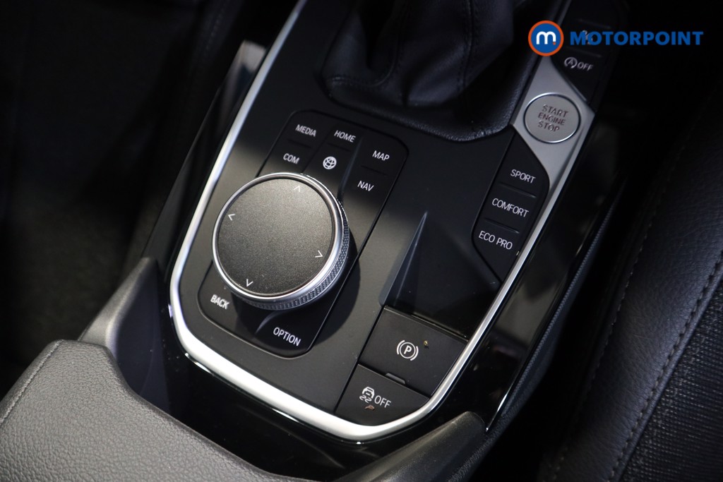BMW 2 Series Sport Manual Petrol Saloon - Stock Number (1575892) - 8th supplementary image