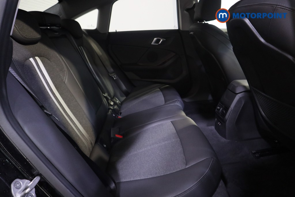BMW 2 Series Sport Manual Petrol Saloon - Stock Number (1575892) - 14th supplementary image