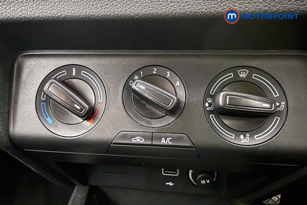 Skoda Fabia Colour Edition Manual Petrol Hatchback - Stock Number (1576192) - 15th supplementary image