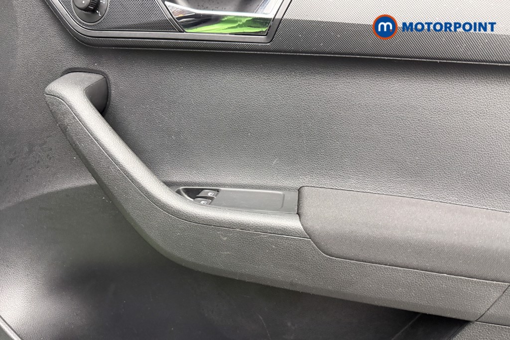 Skoda Fabia Colour Edition Manual Petrol Hatchback - Stock Number (1576192) - 17th supplementary image