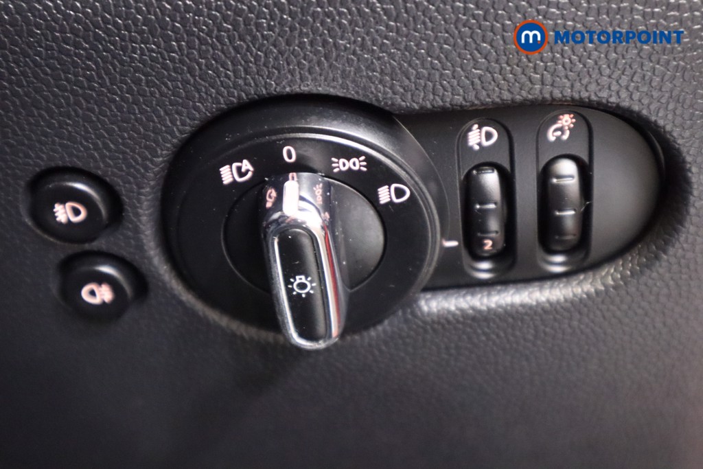Mini Hatchback Cooper S Classic Tiptronic Petrol Hatchback - Stock Number (1576848) - 17th supplementary image