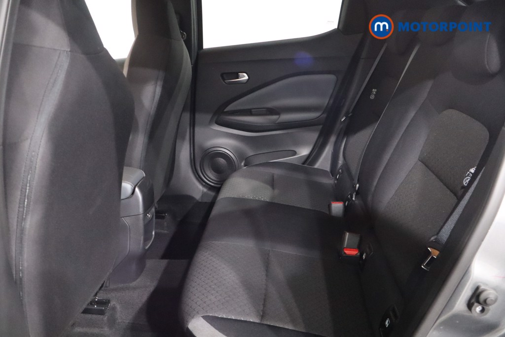Nissan Juke N-Connecta Manual Petrol SUV - Stock Number (1576868) - 5th supplementary image