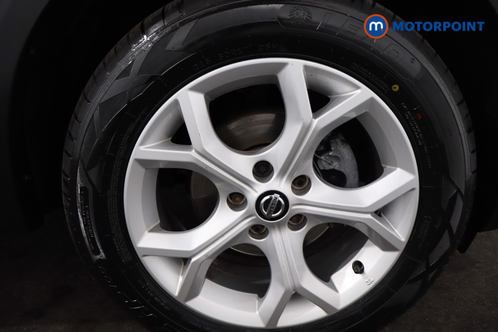 Nissan Juke N-Connecta Manual Petrol SUV - Stock Number (1576868) - 10th supplementary image
