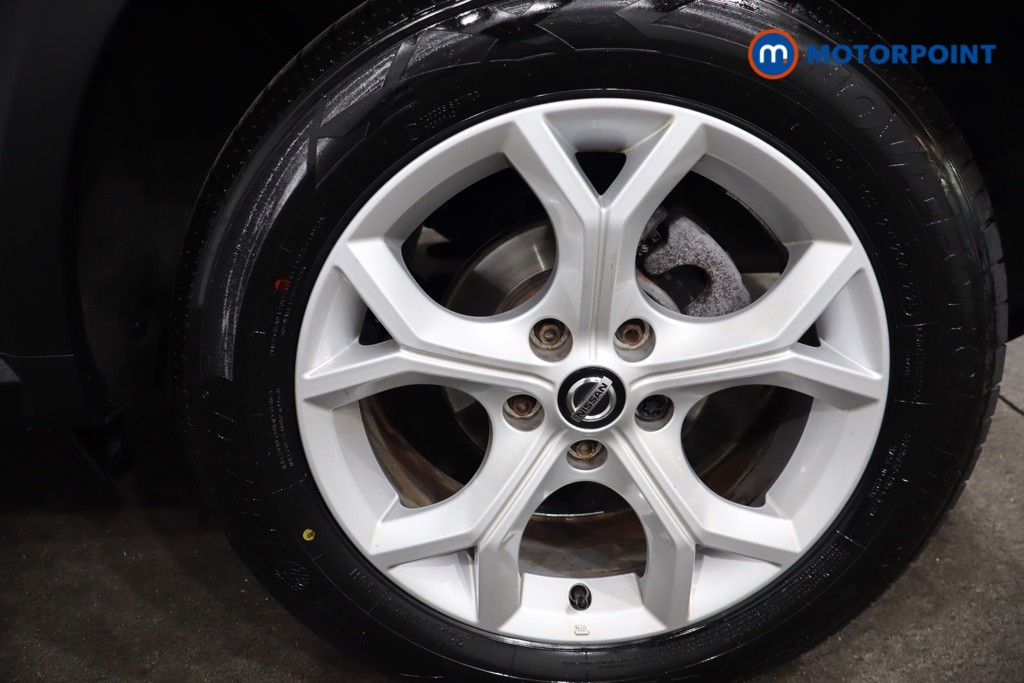 Nissan Juke N-Connecta Manual Petrol SUV - Stock Number (1576868) - 12th supplementary image