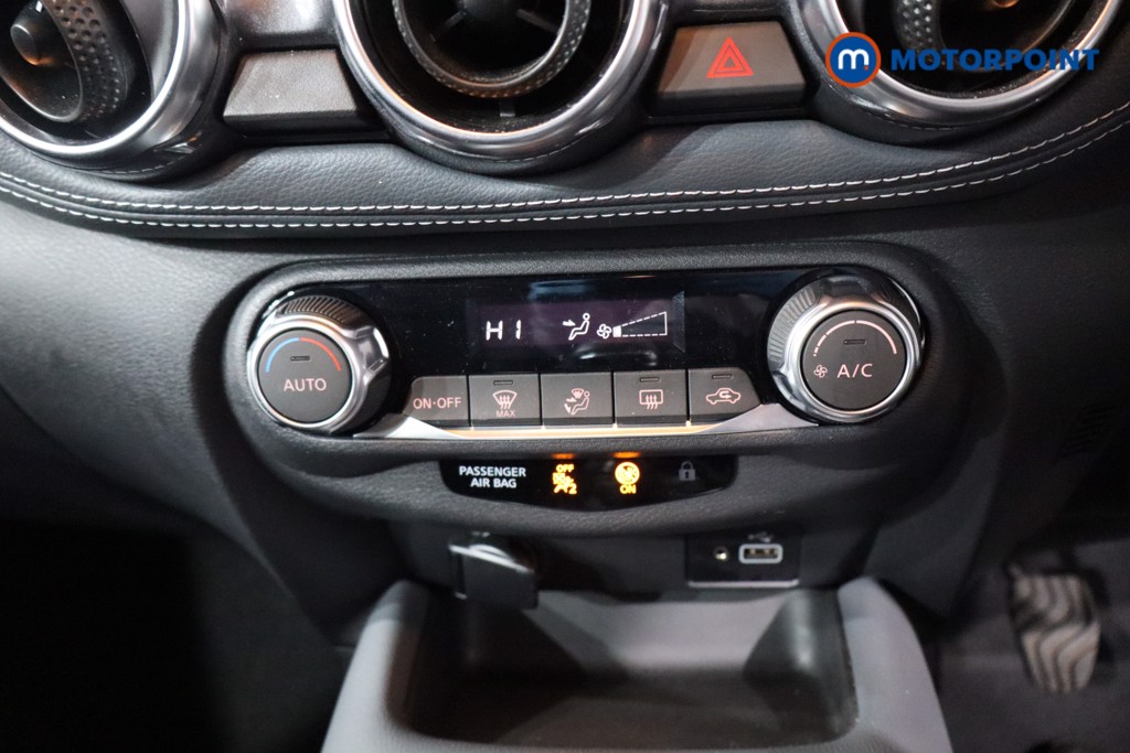 Nissan Juke N-Connecta Manual Petrol SUV - Stock Number (1576868) - 19th supplementary image