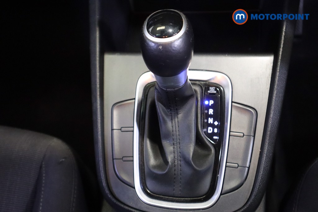 Hyundai Kona Se Connect Automatic Petrol-Electric Hybrid SUV - Stock Number (1577121) - 5th supplementary image