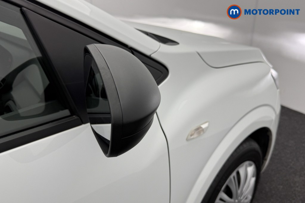 Dacia Sandero Essential Manual Petrol Hatchback - Stock Number (1577256) - 12th supplementary image