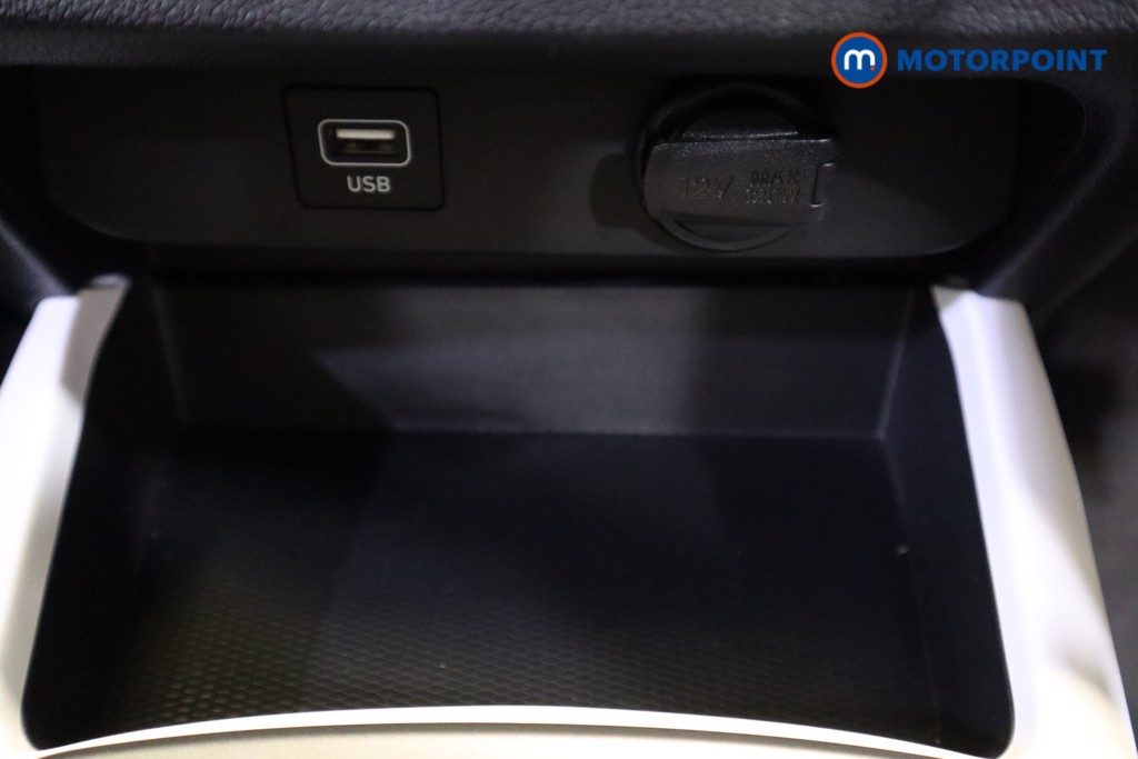 Hyundai I10 Premium Automatic Petrol Hatchback - Stock Number (1577473) - 23rd supplementary image