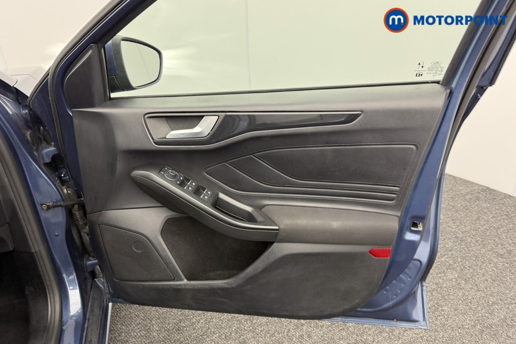 Ford Focus St-Line Edition Manual Petrol Hatchback - Stock Number (1577651) - 16th supplementary image
