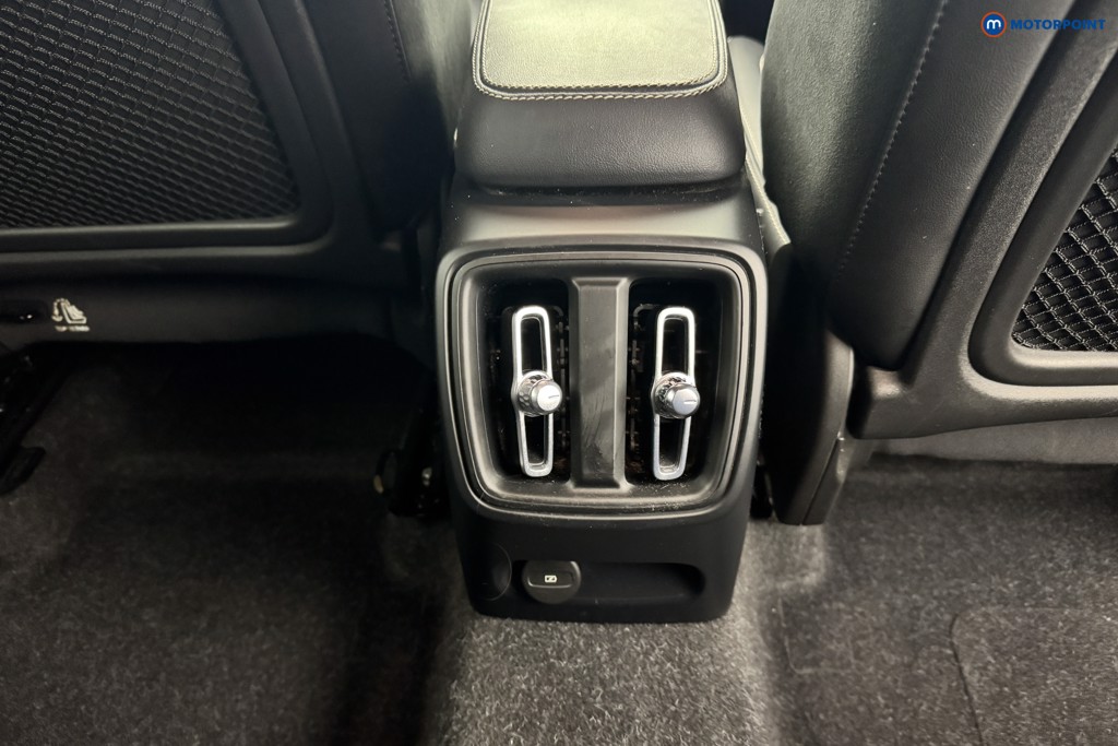 Volvo Xc40 Twin Automatic Electric SUV - Stock Number (1577702) - 18th supplementary image