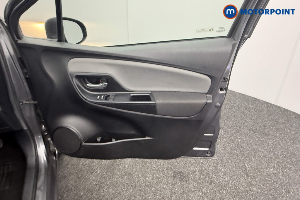 Toyota Yaris Icon Manual Petrol Hatchback - Stock Number (1578072) - 14th supplementary image