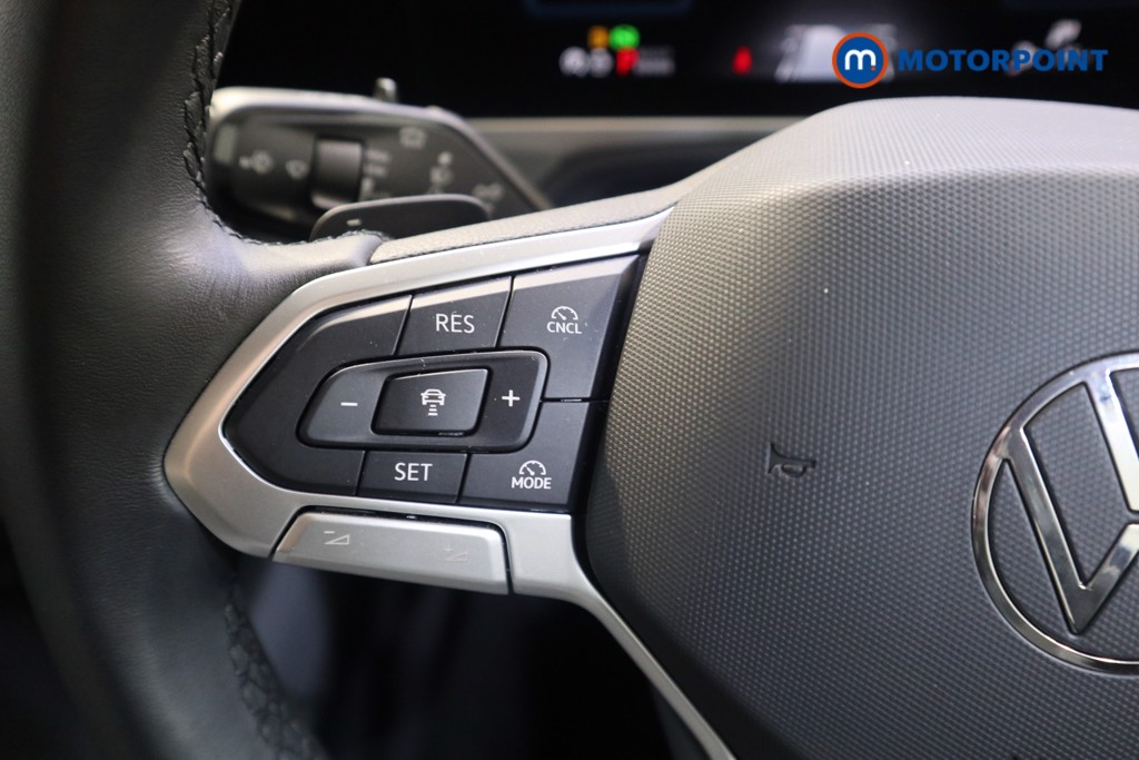 Volkswagen Passat Life Automatic Petrol Plug-In Hybrid Estate - Stock Number (1578134) - 3rd supplementary image