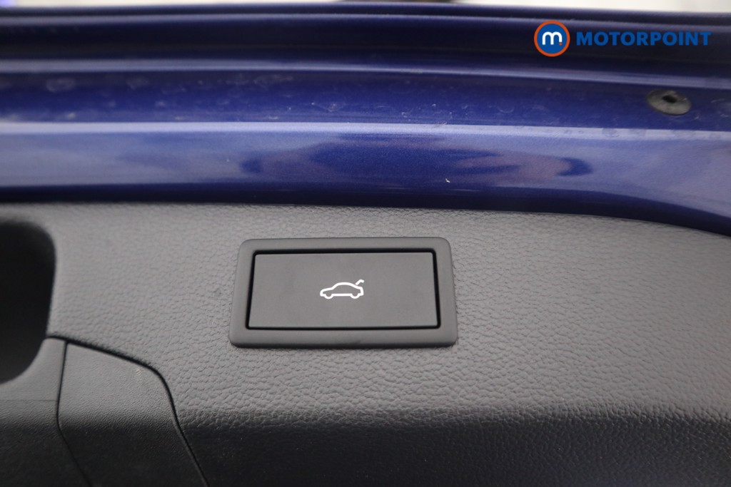 Volkswagen Passat Life Automatic Petrol Plug-In Hybrid Estate - Stock Number (1578134) - 15th supplementary image