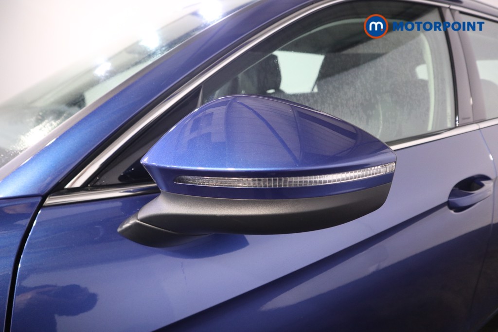 Volkswagen Passat Life Automatic Petrol Plug-In Hybrid Estate - Stock Number (1578134) - 25th supplementary image
