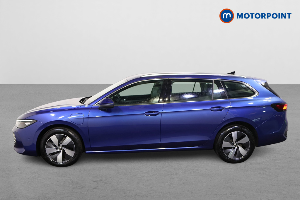 Volkswagen Passat Life Automatic Petrol Plug-In Hybrid Estate - Stock Number (1578134) - Passenger side