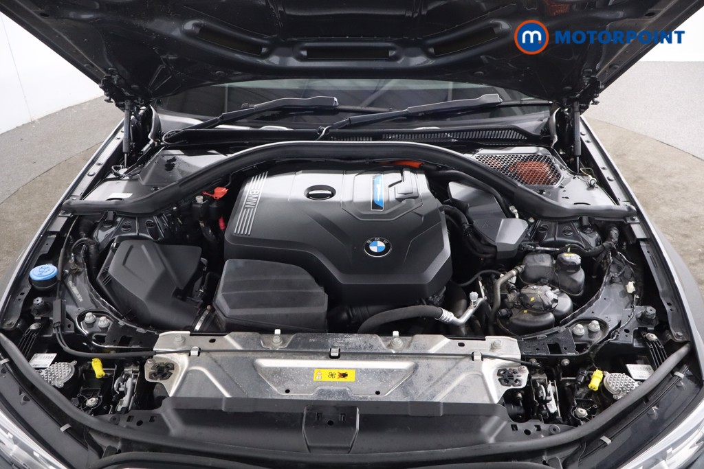 BMW 3 Series M Sport Automatic Petrol Plug-In Hybrid Saloon - Stock Number (1578162) - 33rd supplementary image