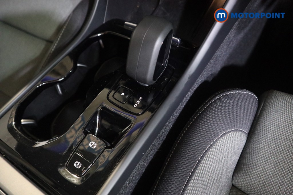 Volvo Xc40 Plus Automatic Petrol SUV - Stock Number (1578280) - 8th supplementary image