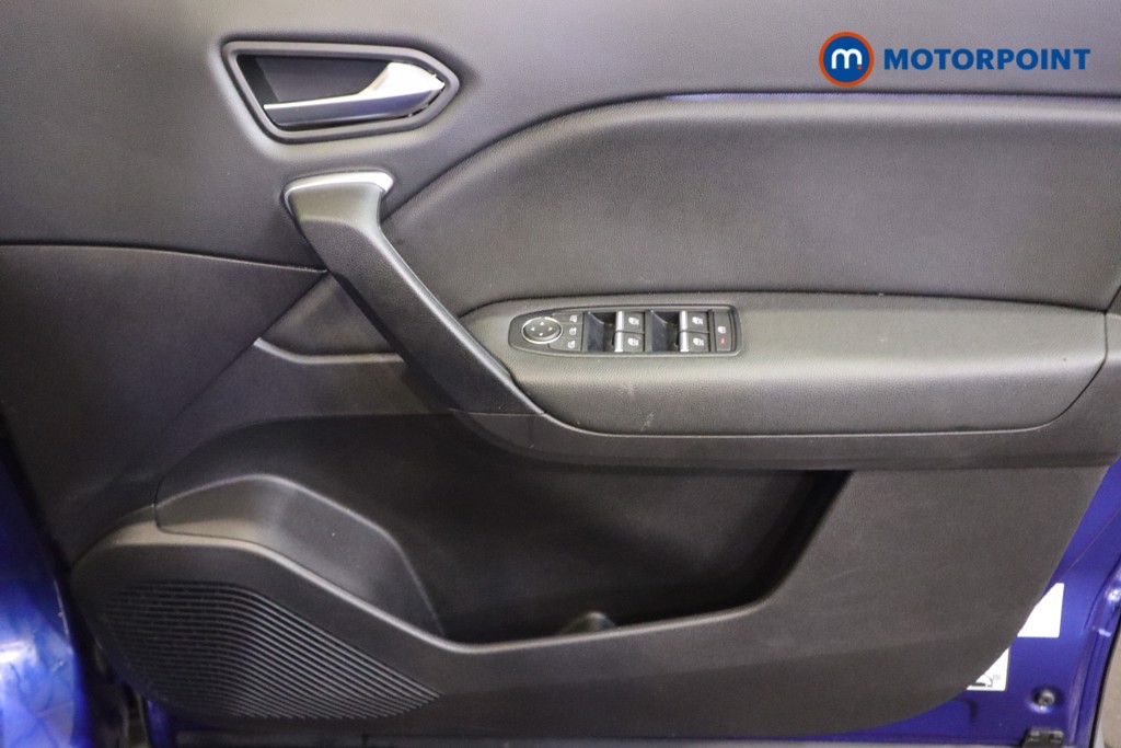 Renault Captur S Edition Manual Petrol SUV - Stock Number (1578720) - 13th supplementary image