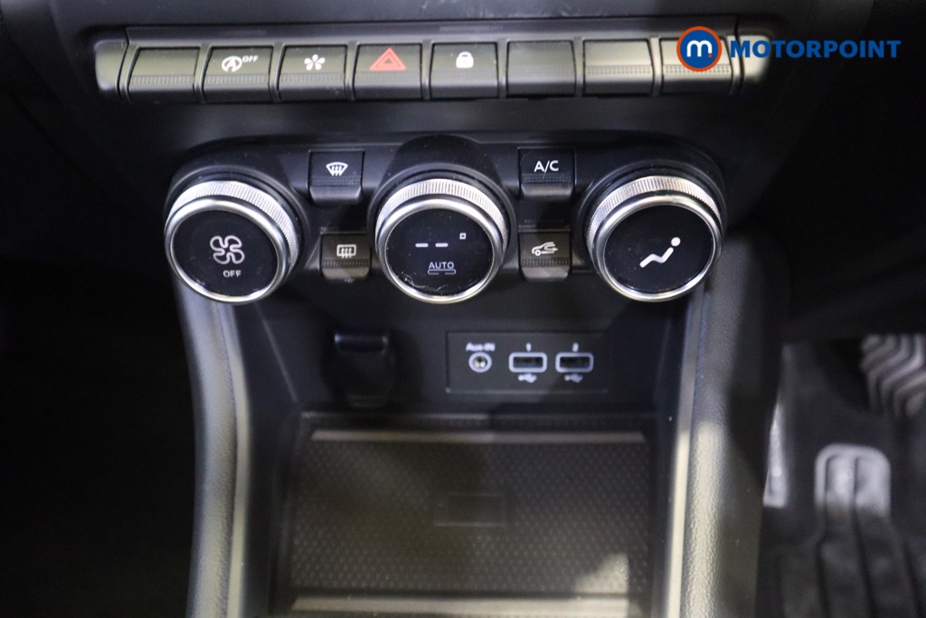 Renault Captur S Edition Manual Petrol SUV - Stock Number (1578720) - 22nd supplementary image