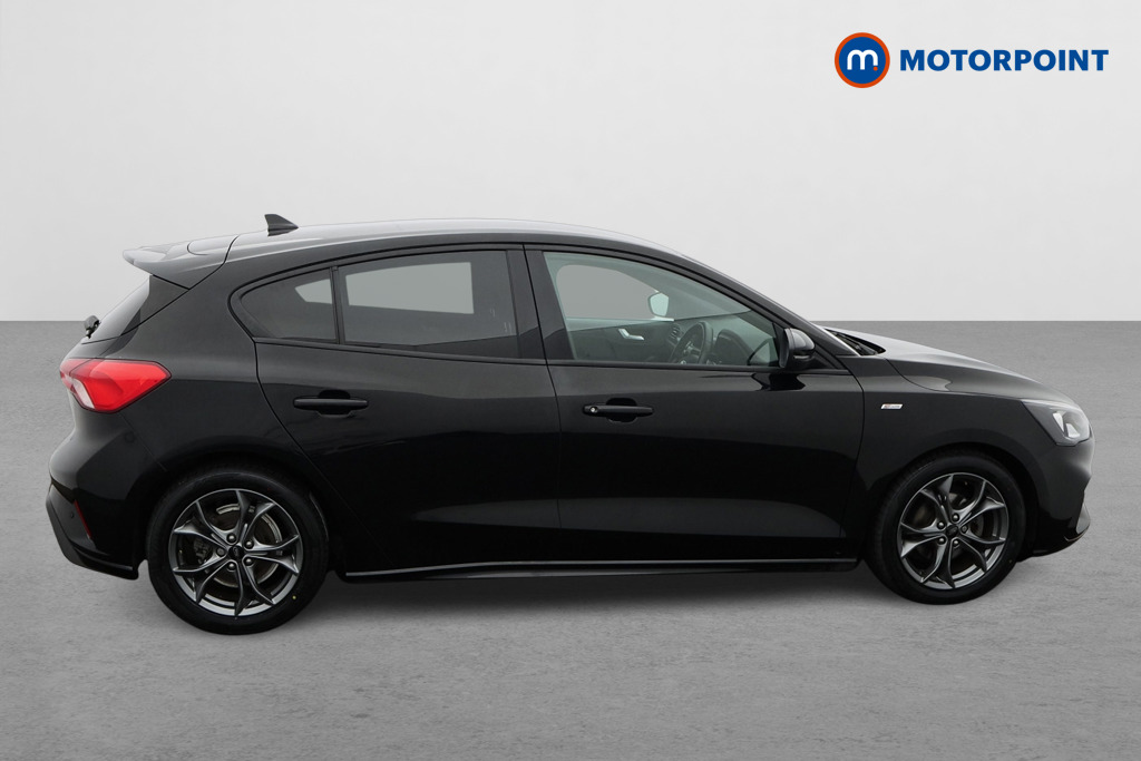 Ford Focus St-Line Manual Petrol Hatchback - Stock Number (1578945) - Drivers side