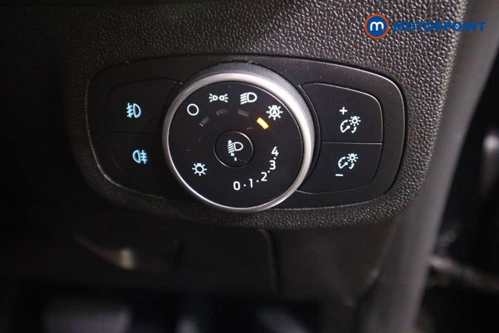 Ford Fiesta Titanium Automatic Petrol Hatchback - Stock Number (1579202) - 9th supplementary image