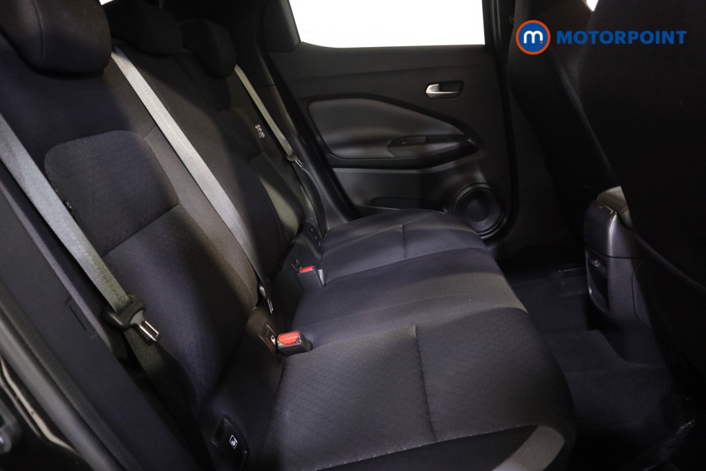 Nissan Juke N-Connecta Automatic Petrol SUV - Stock Number (1579391) - 12th supplementary image