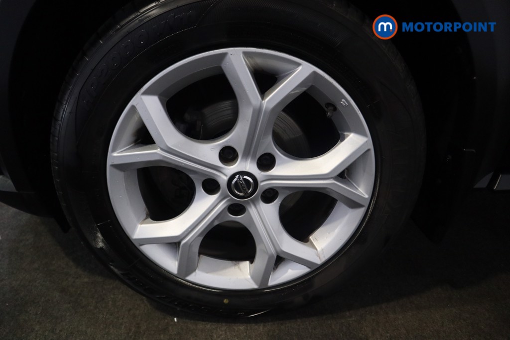 Nissan Juke N-Connecta Automatic Petrol SUV - Stock Number (1579391) - 16th supplementary image