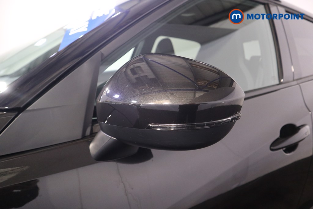 Nissan Juke N-Connecta Automatic Petrol SUV - Stock Number (1579391) - 23rd supplementary image