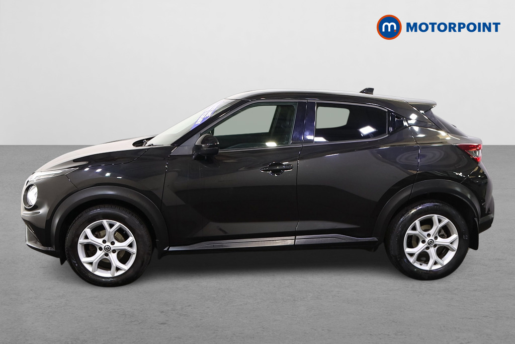 Nissan Juke N-Connecta Automatic Petrol SUV - Stock Number (1579391) - Passenger side