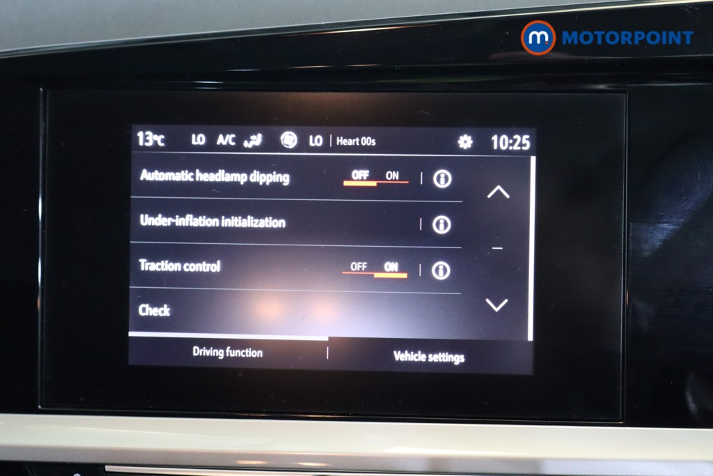 Vauxhall Grandland Design Manual Petrol SUV - Stock Number (1579859) - 9th supplementary image