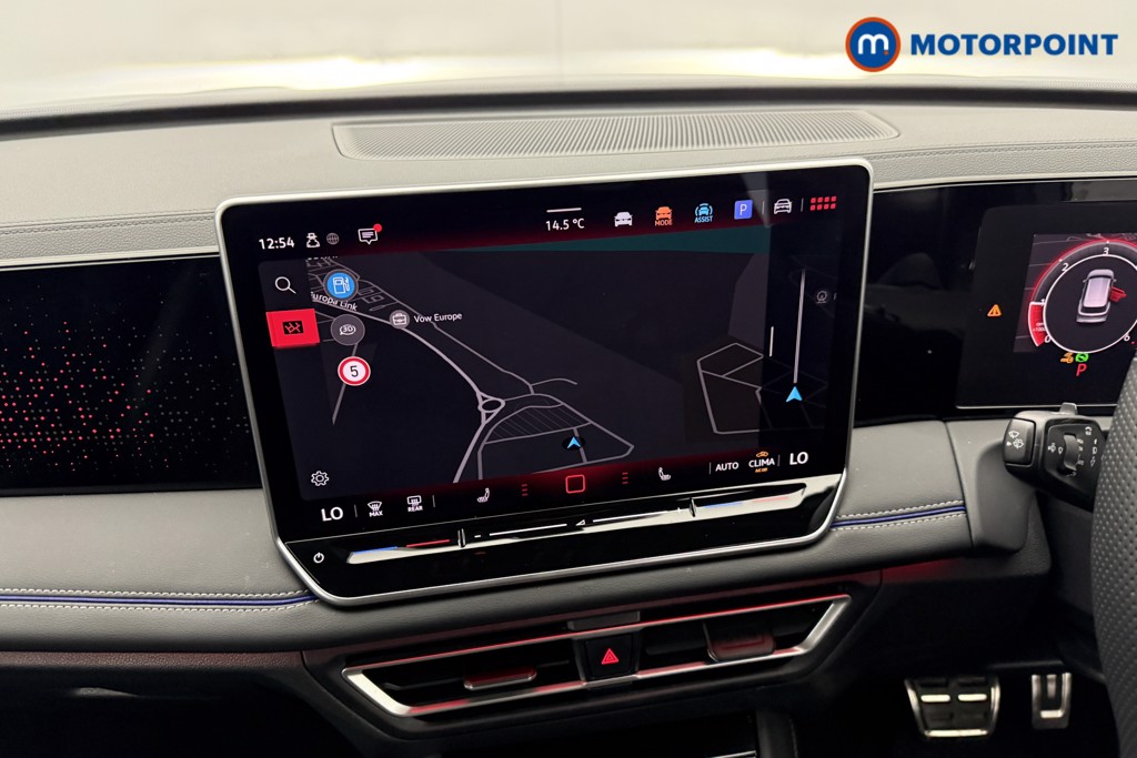 Volkswagen Tiguan R-Line Automatic Diesel SUV - Stock Number (1579881) - 2nd supplementary image