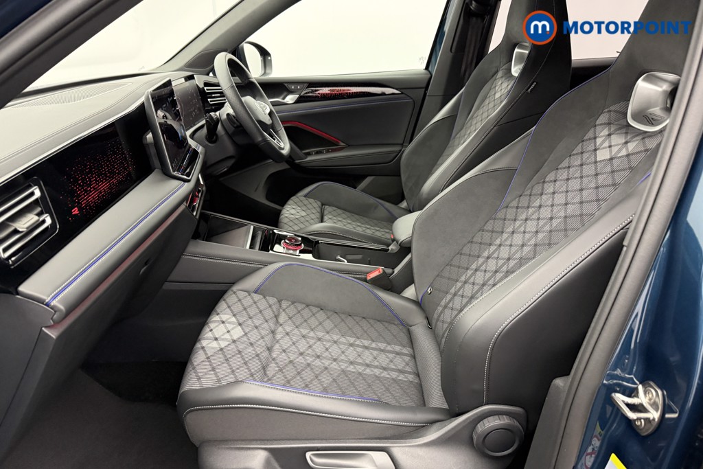 Volkswagen Tiguan R-Line Automatic Diesel SUV - Stock Number (1579881) - 22nd supplementary image