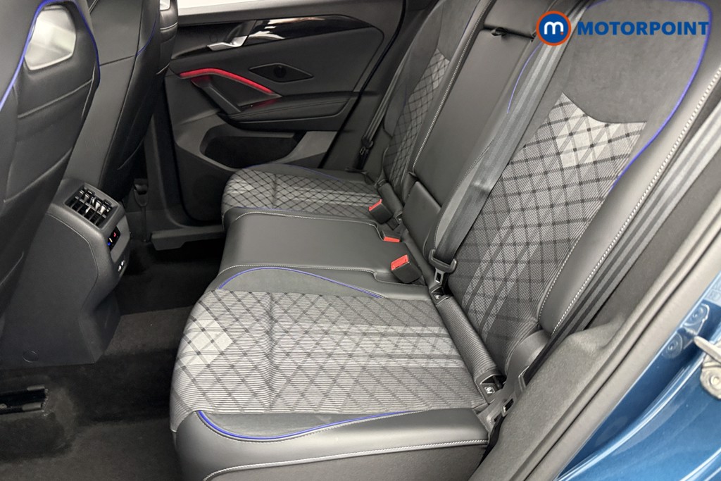 Volkswagen Tiguan R-Line Automatic Diesel SUV - Stock Number (1579881) - 23rd supplementary image