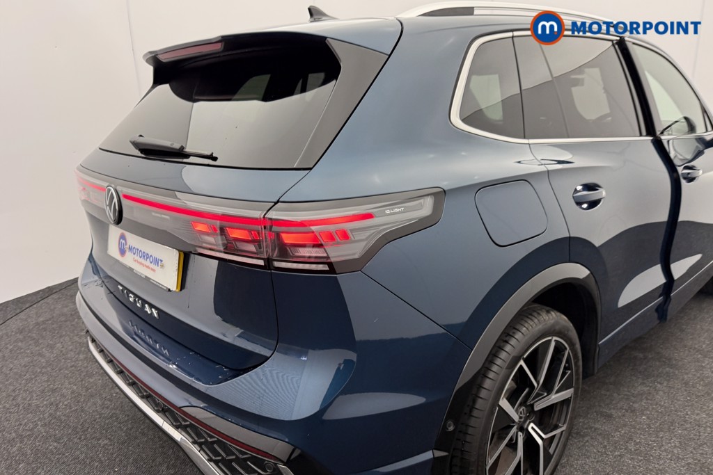 Volkswagen Tiguan R-Line Automatic Diesel SUV - Stock Number (1579881) - 26th supplementary image