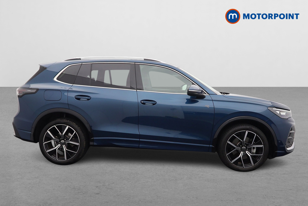 Volkswagen Tiguan R-Line Automatic Diesel SUV - Stock Number (1579881) - Drivers side