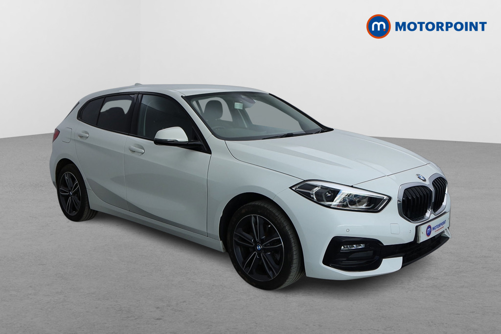 BMW 1 Series Sport Manual Petrol Hatchback - Stock Number (1580762) - Drivers side front corner