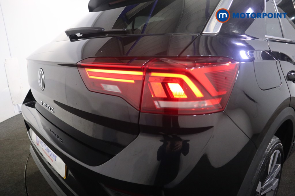 Volkswagen T-Roc R-Line Automatic Petrol SUV - Stock Number (1580922) - 22nd supplementary image