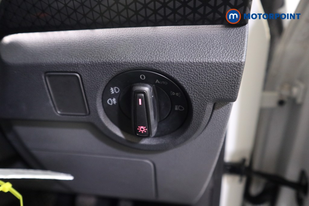 Volkswagen T-Cross SEL Manual Petrol SUV - Stock Number (1580926) - 9th supplementary image